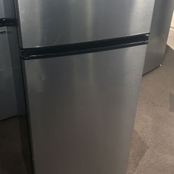 vissani mdff7ss 7.1 cu. ft. top freezer refrigerator