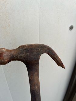 Vintage estwing  steel shaft hammer