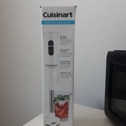 BRAND NEW CUISINART HAND BLENDER  WITH JAR