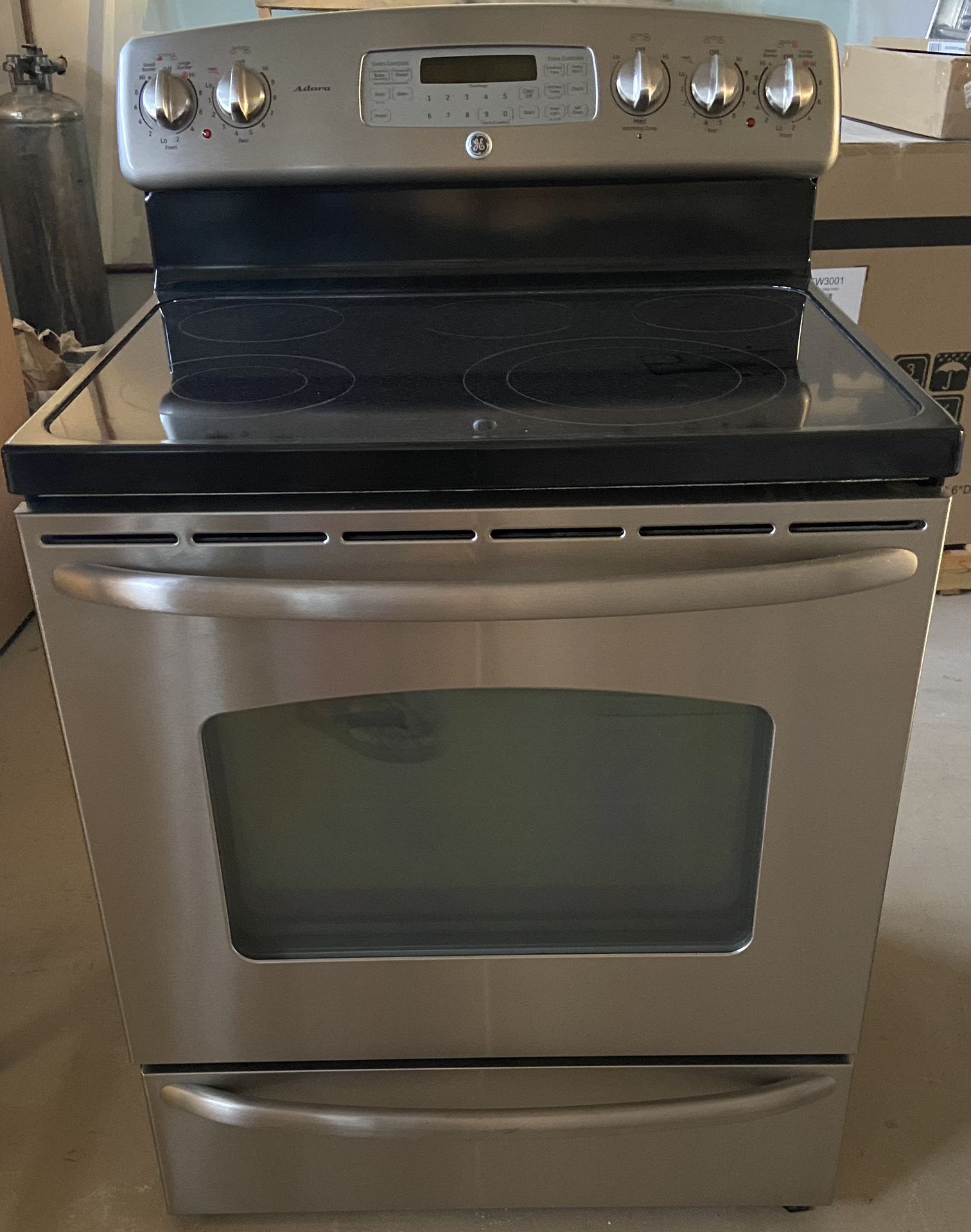 General Electric (GE) Black Glass Top Electric Stove