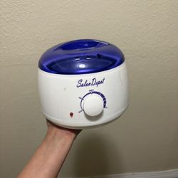 Wax Heater & 4  Bags Of Wax Beans 