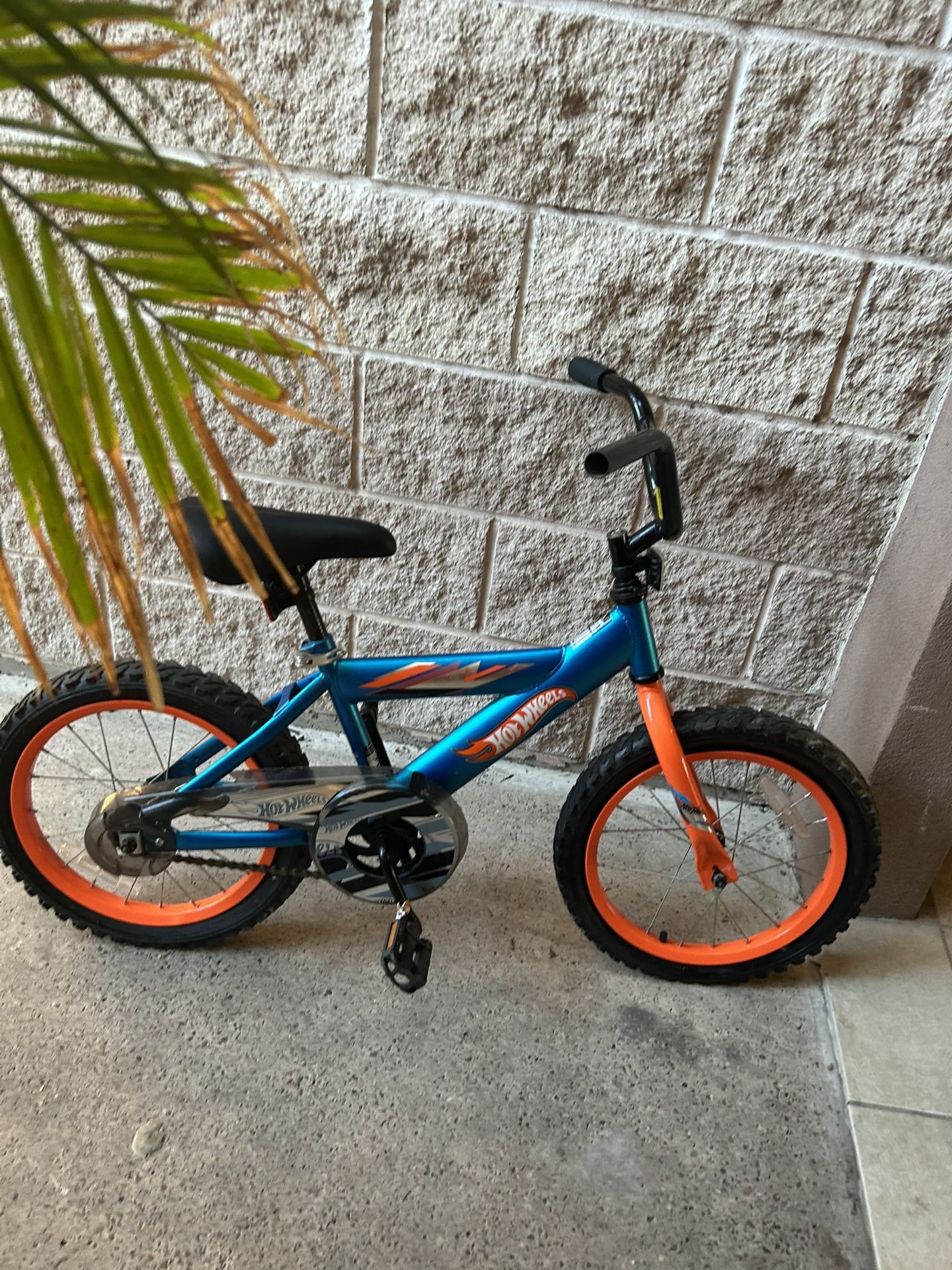 Kids Hot Wheels Bike $25