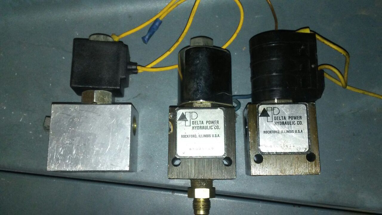 Lowrider hydraulic dumps & check valve