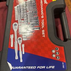 Brand New Duralast 90pcs Tool Set