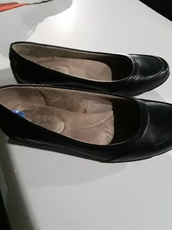 Woman's shoses