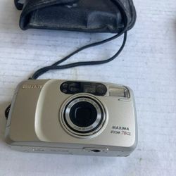 Pre-owned Samsung Maxima Zoom 70gl 35mm Film Camera (NE Seattle) 