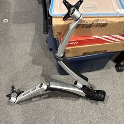 224 Inch Monitors With Tv Stand Used