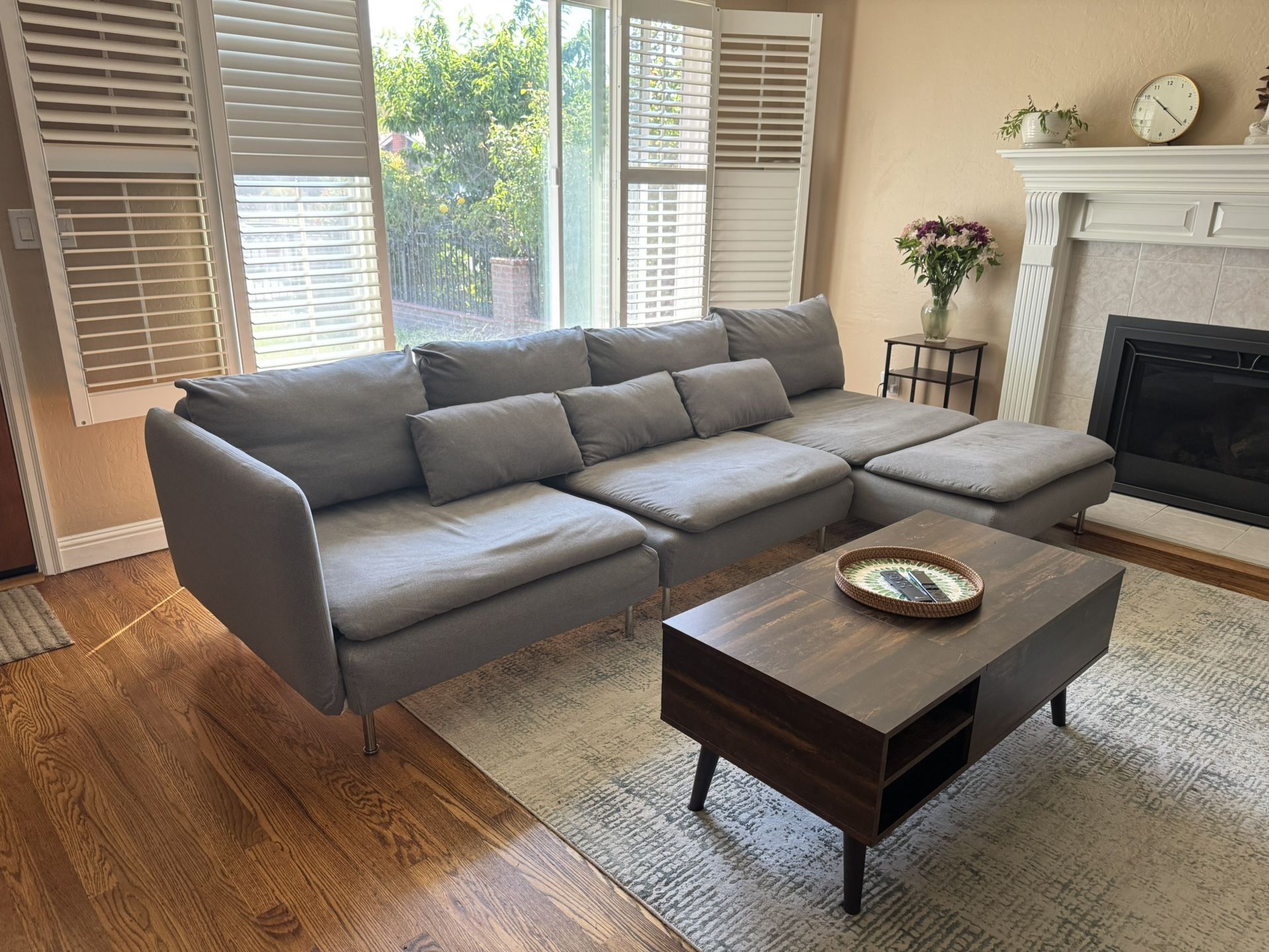 Ikea Couch ( SODERHAMN model )