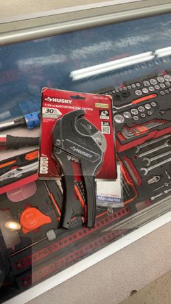 Husky ratcheting pvc cutter