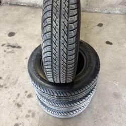 185/70/14 Uniroyal