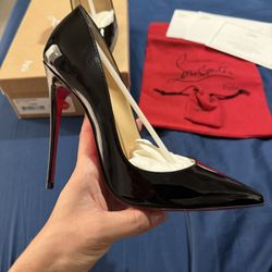 Christian Louboutin So Kate