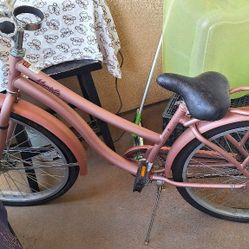 Girls Crusier Bike