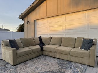 Living Spaces L Shaped Beige Sectional DELIVERY AVAILABLE