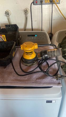 DeWalt  electric sander