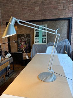 Humanscale Desk Light