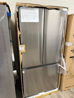 Samsung stainless steel 32in wide French door fridge new with warranty