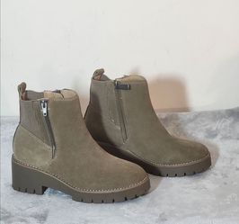 Blondo Damaris Waterproof Suede Booties Color: Taupe, Size: 6.5