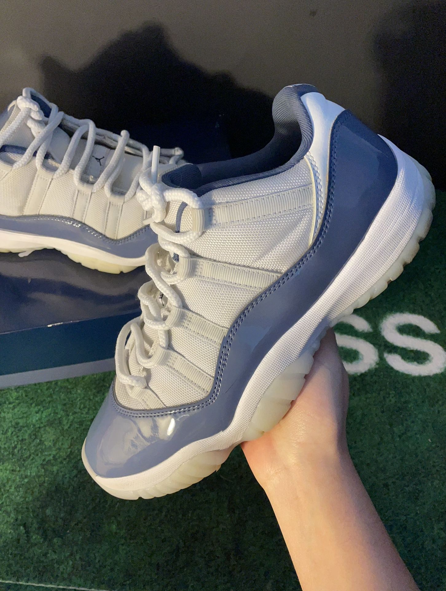 Jordan 11 Retro Low Diffused Blue