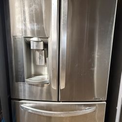 LG Refrigerator - Delivery Available!