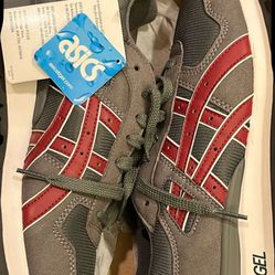 Asics Retro Running