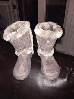 Very cute girls boots size 13