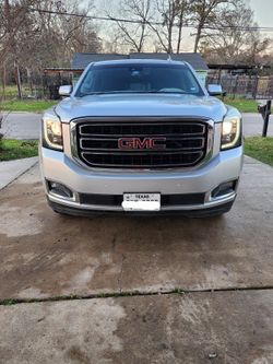 GMC  2015 yucon