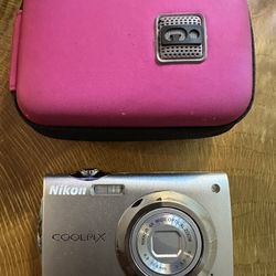 Nikon COOLPIX S4000 12.0MP 4x Digital Camera 