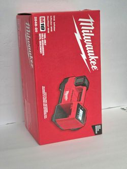 Milwaukee M18 18-Volt Lithium-Ion Cordless Electric Portable Inflator (Tool-Only) Brand New
