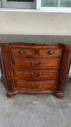 Wood dresser