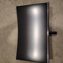 Samsung Monitor (Curved Screen)
