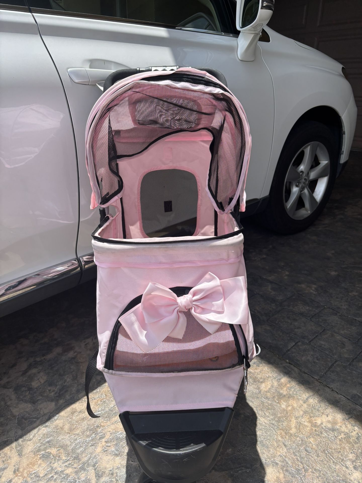 Pink Dog stroller W bow!!