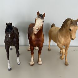 Vintage plastic play horses