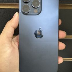 iPhone 15 Pro Max 256GB Unlocked 