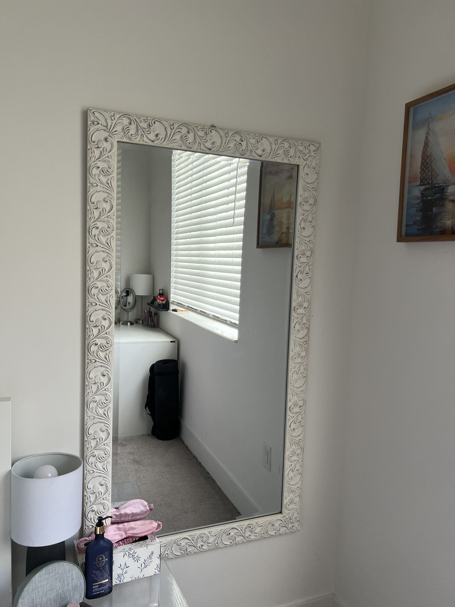 White Mirror