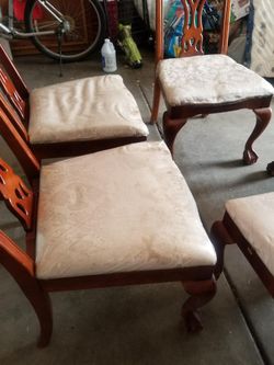 It's 6 chairs