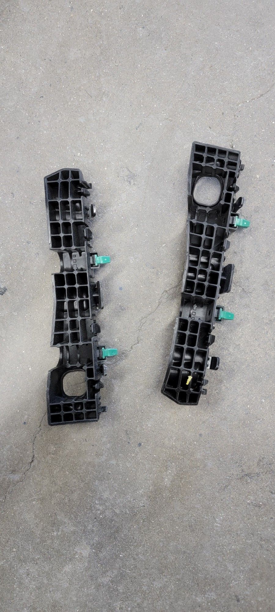 Genuine Front Bumper Bracket Left Right 2ea - 1set For Kia Optima 2016-2020