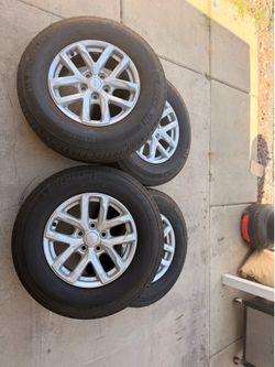 Tires 245/75R17