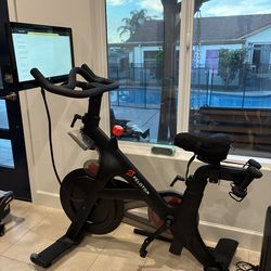 Peloton Bike – 2nd Generation (RB1V0)