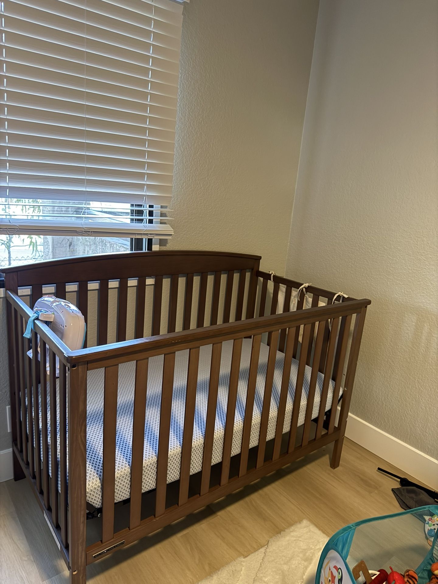 Baby crib and mattress