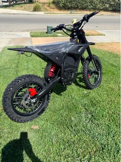 Cemoto 72 V Electric Dirt Bike wheelie king 17inch front tire  /14 inch rear tire