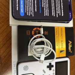 Apple iPhone 16 Pro Max 256GB UNLOCKED in Black Titanium