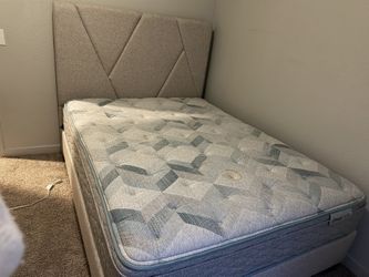 Gray queen bed w/ mattress 