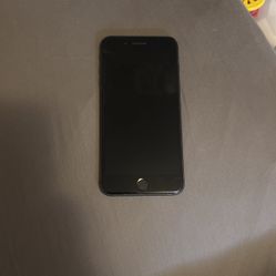 iPhone 8 Plus 