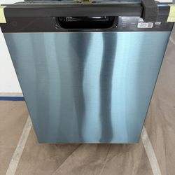 GE Dishwasher (New)- $450 