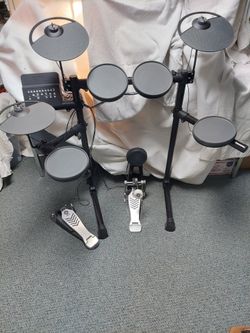 Yamaha drum set
