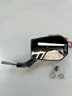 2018 HARLEY-DAVIDSON FLHXS STREET GLIDE SPECIAL MIRROR RH 91840-03B. SM9KNT0049