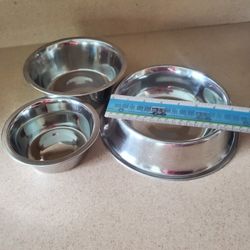Stainless Steel. Pet. Bowls & Metal Holder
