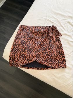 Women’s leopard print skirt