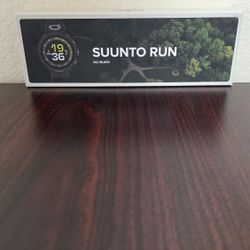 Suunto Run All Black Smartwatch