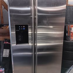 GE Monogram Refrigerator 